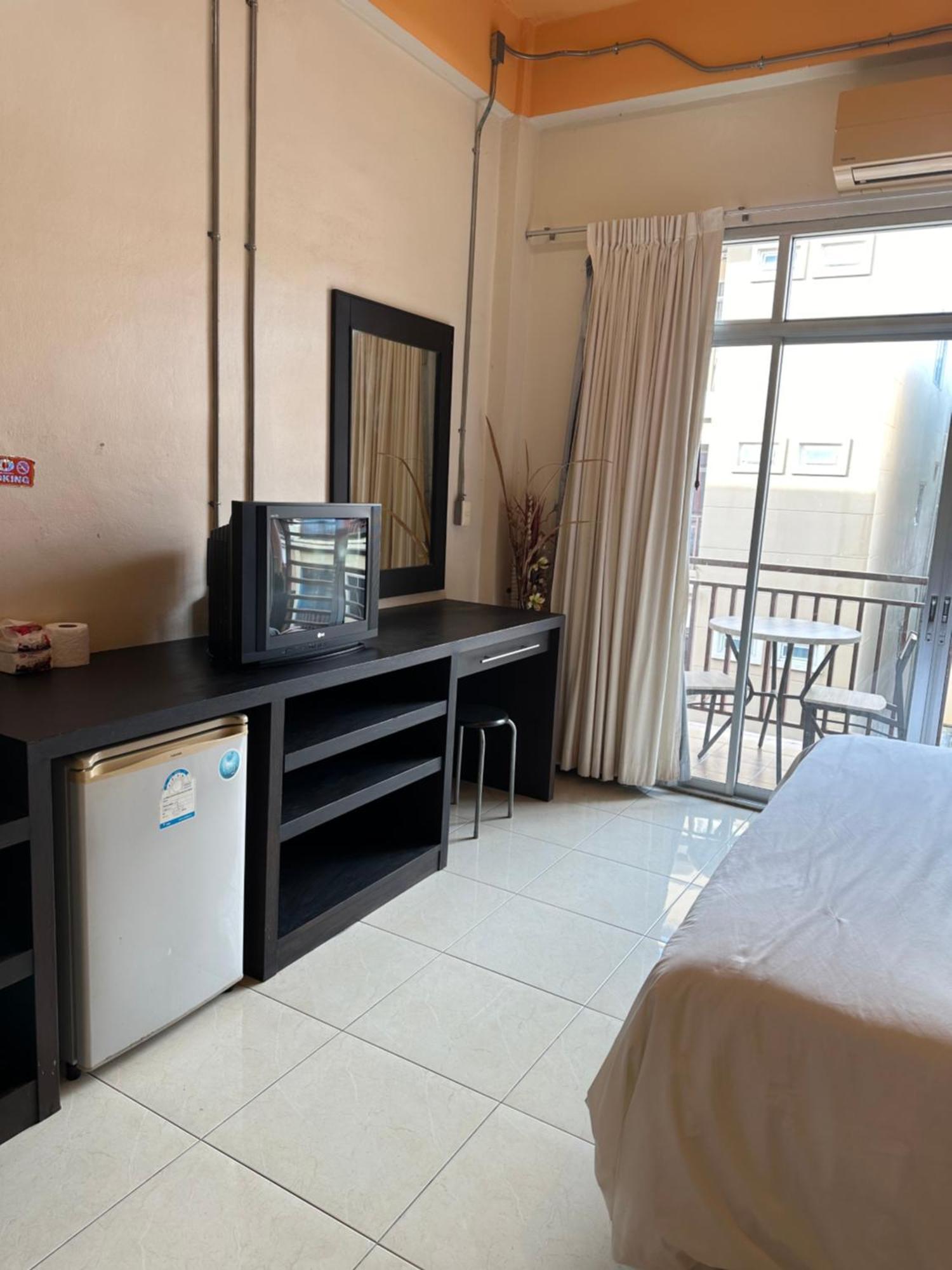 Cozy Place Patong Екстериор снимка