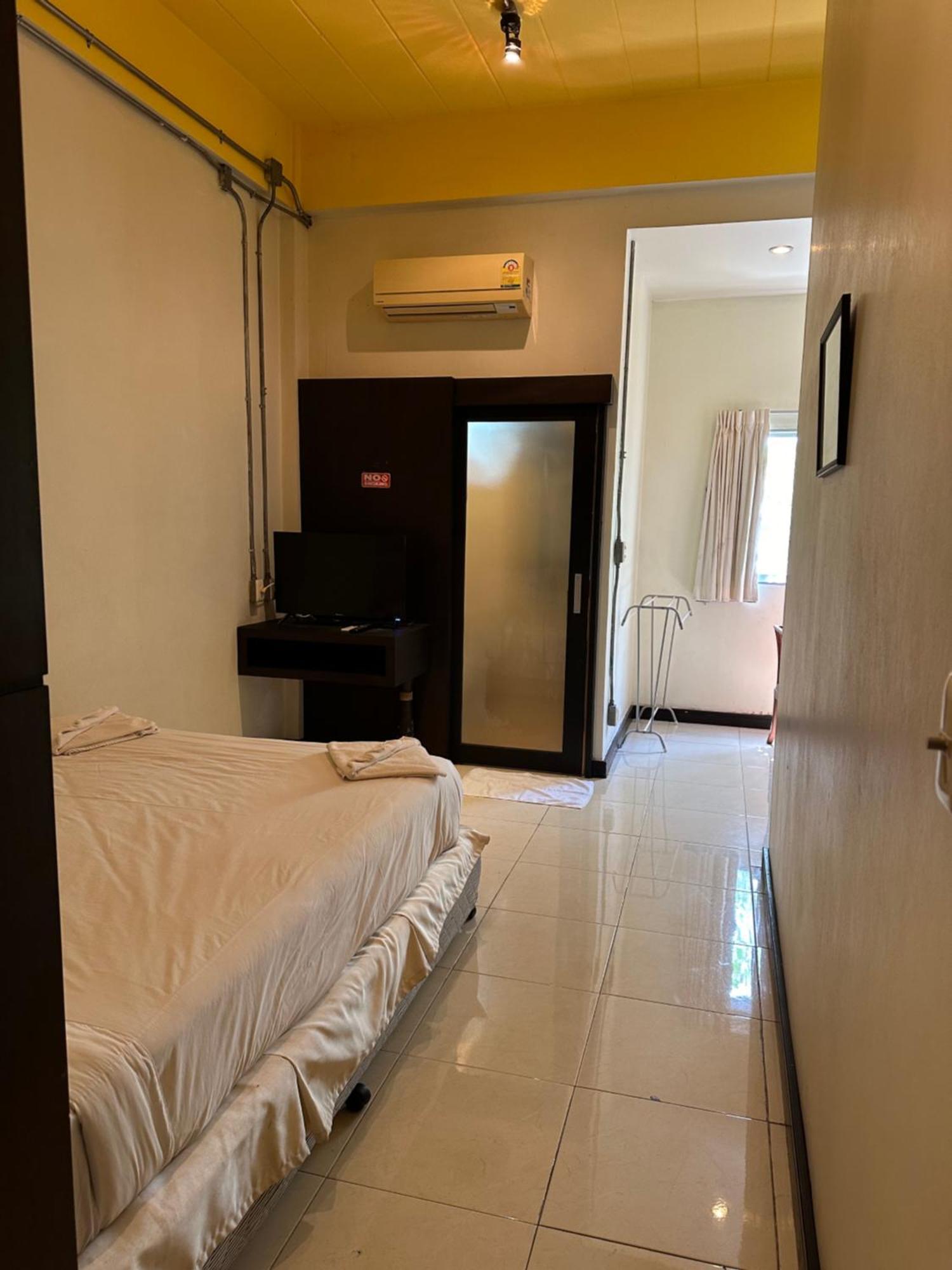 Cozy Place Patong Екстериор снимка
