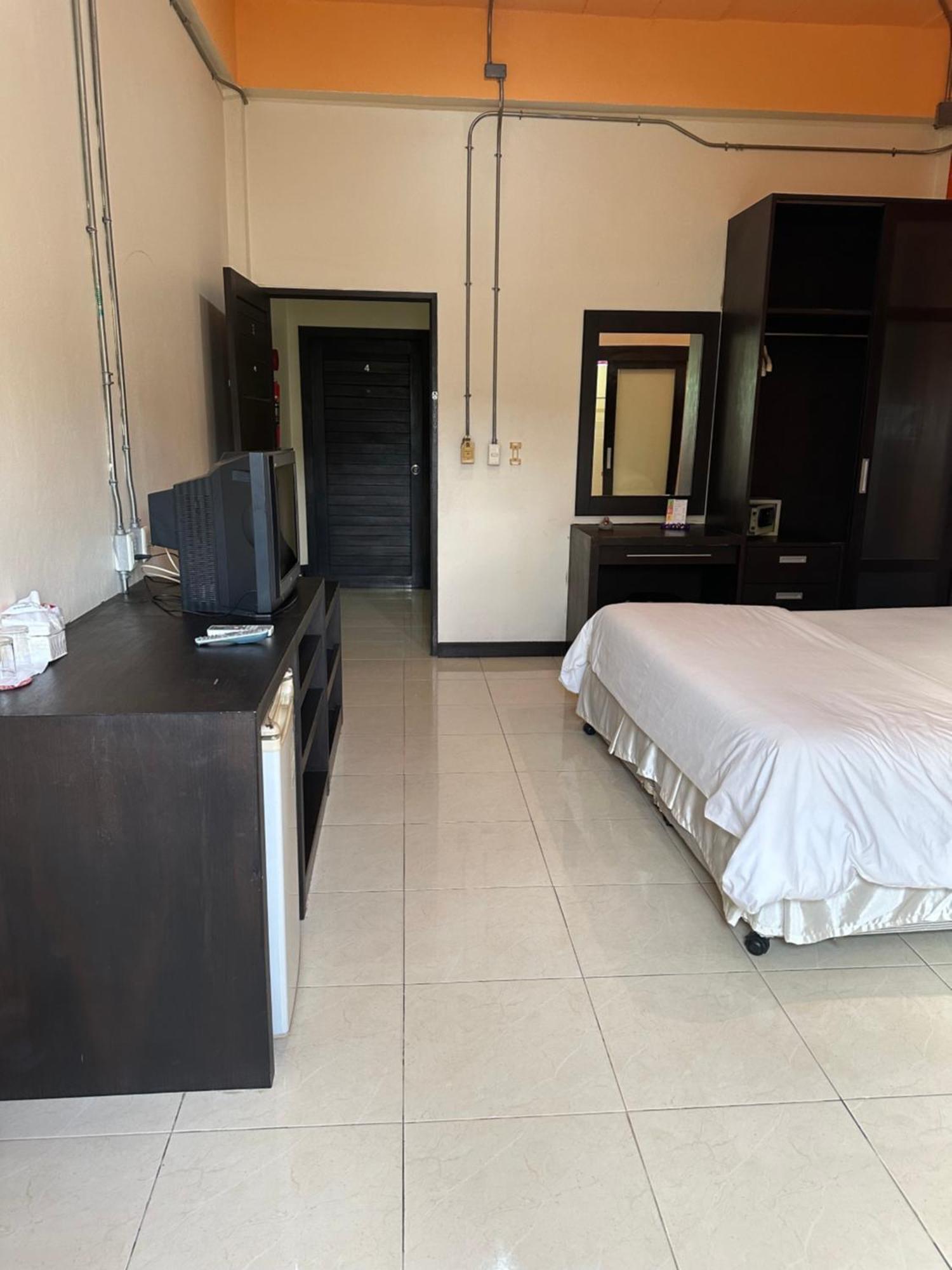 Cozy Place Patong Екстериор снимка